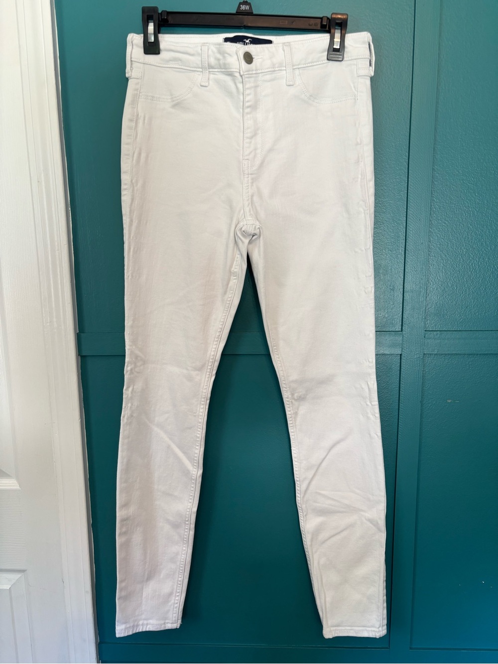 Hollister White High-Rise Jean Legging Size 7L